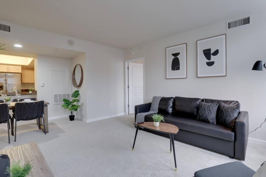 Pentagon City Comfort Modern Stay Арлингтон Экстерьер фото